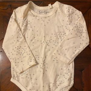 Jessica Simpson White w/ Silver Stars Baby Girl Long Sleeve Tee Shirt Size 6-9